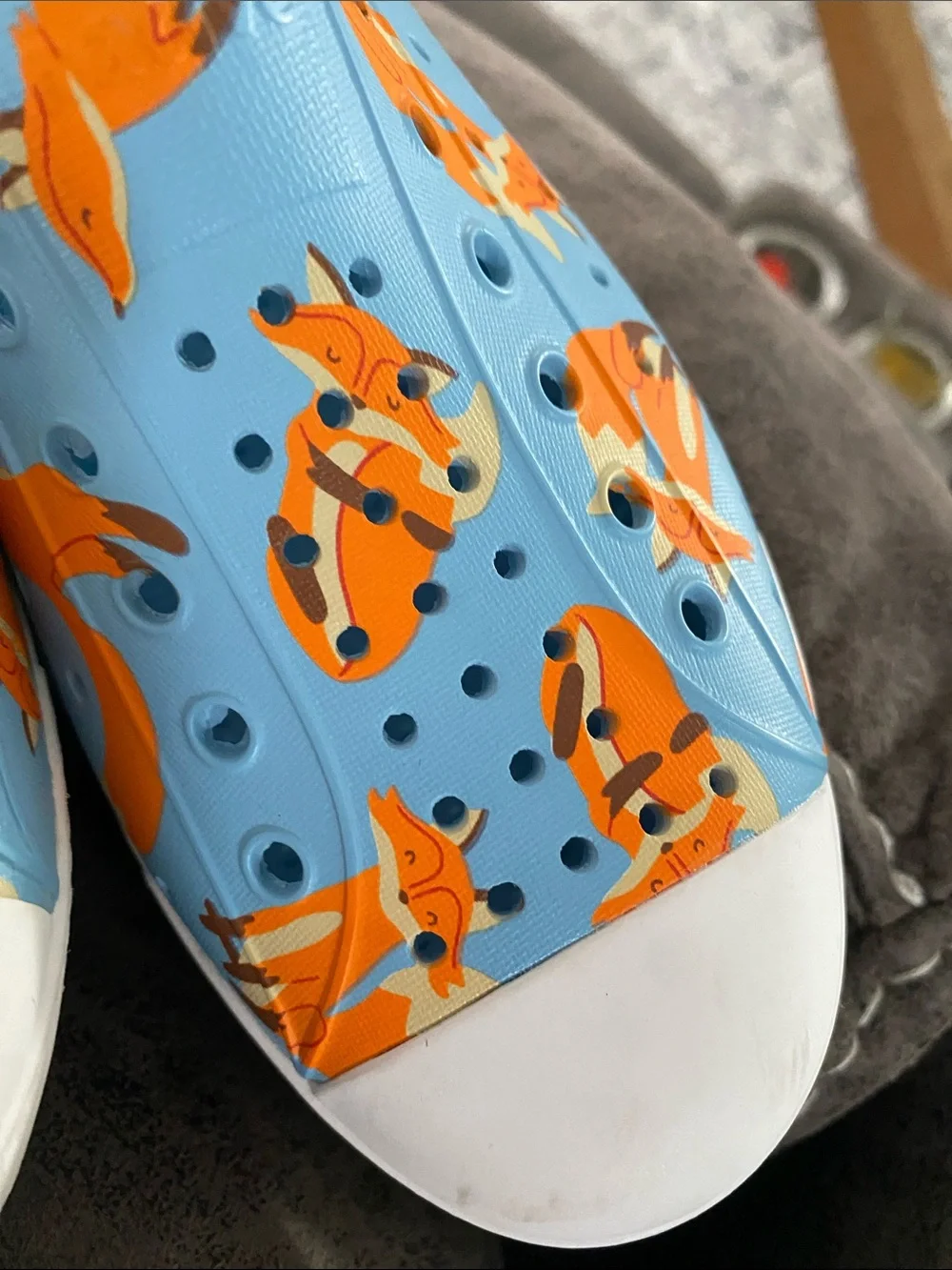 New Native Slip-On Shoes with Orange Fox Print Size 3 Big kids